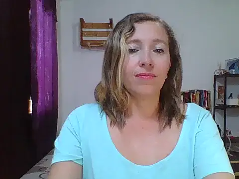 Snapshot of charlott_ponce chatting on March 22, 2025, 7:31 pm charlott ponce online show from March 22, 2025, 7:31 pm