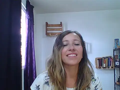 Snapshot of charlott_ponce chatting on September 19, 2025, 6:56 pm charlott ponce online show from September 19, 2025, 6:56 pm