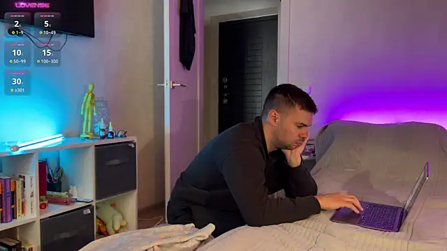 Snapshot of nikitos4you chatting on March 22, 2025, 7:47 am nikitos4you online show from March 22, 2025, 7:47 am