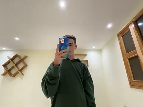 Cristian Delgado online show from December 15, 2024, 7:46 am