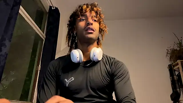 gerson173Hugo online show from September 25, 2025, 9:43 pm