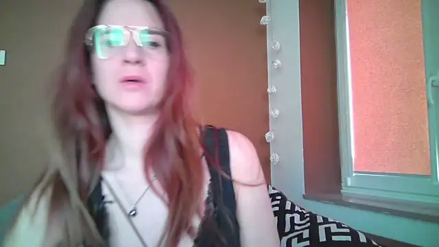 Snapshot of KayaRose chatting on October 14, 2025, 6:25 am KayaRose online show from October 14, 2025, 6:25 am