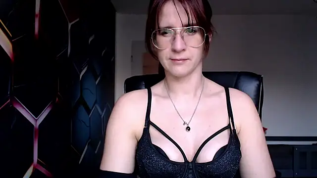 Snapshot of KayaRose chatting on March 5, 2025, 4:13 pm KayaRose online show from March 5, 2025, 4:13 pm