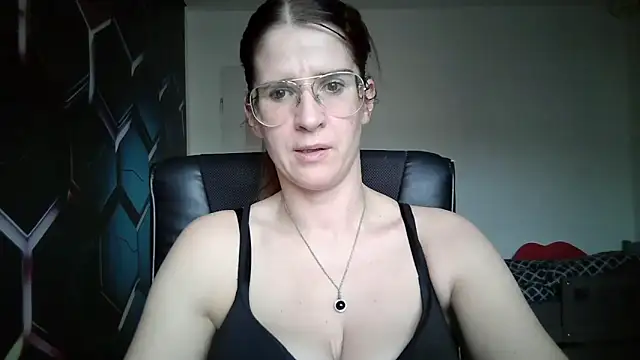 Snapshot of KayaRose chatting on September 28, 2025, 2:13 pm KayaRose online show from September 28, 2025, 2:13 pm