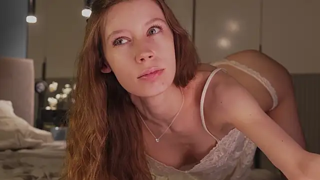 poisonn girlll online show from April 6, 2026, 8:10 pm