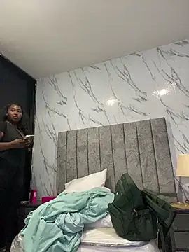 emilyrojas online show from April 4, 2026, 1:50 pm