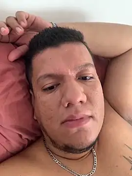 Snapshot of MarkGray_ chatting on December 17, 2024, 7:37 pm MarkGray online show from December 17, 2024, 7:37 pm