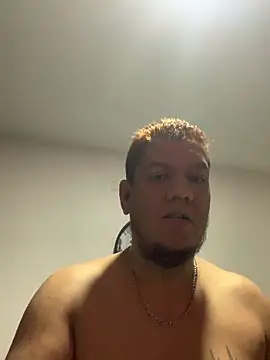 Snapshot of MarkGray_ chatting on December 14, 2025, 11:43 pm MarkGray online show from December 14, 2025, 11:43 pm