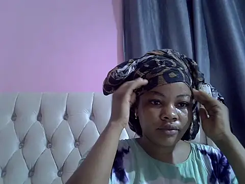 Amberay1 online show from November 18, 2025, 2:27 am