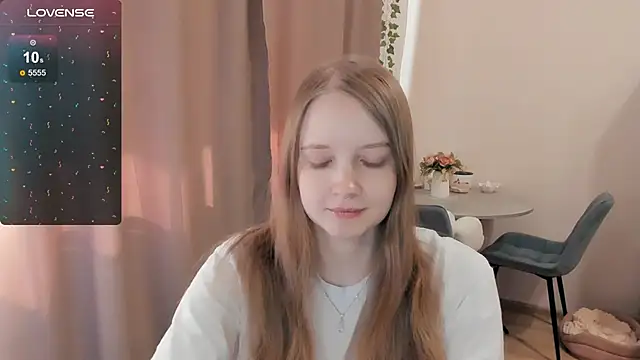 Snapshot of Alyaley chatting on June 2, 2026, 6:35 am Alyaley online show from June 2, 2026, 6:35 am