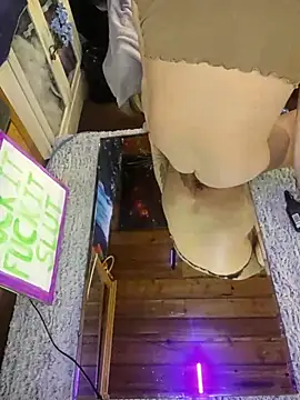 Snapshot of KrystallCox@xh chatting on December 2, 2025, 12:11 am KrystallCoxxh online show from December 2, 2025, 12:11 am