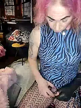 Snapshot of KrystallCox@xh chatting on March 1, 2026, 12:21 am KrystallCoxxh online show from March 1, 2026, 12:21 am