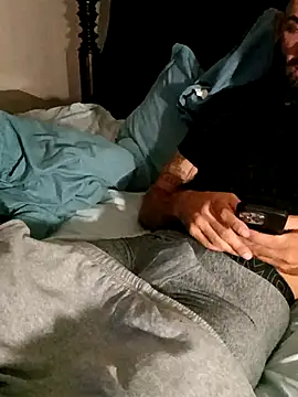 Snapshot of momentum2023 chatting on October 11, 2025, 1:17 am momentum2023 online show from October 11, 2025, 1:17 am