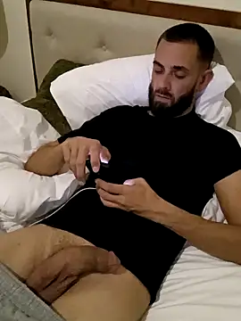 Snapshot of momentum2023 chatting on November 23, 2025, 5:06 am momentum2023 online show from November 23, 2025, 5:06 am