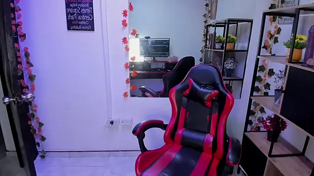 Snapshot of LilithCooperr_ chatting on November 27, 2025, 10:43 pm LilithCooperr online show from November 27, 2025, 10:43 pm