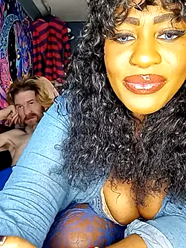 Snapshot of AmazonianMistress chatting on November 28, 2025, 7:36 pm AmazonianMistress online show from November 28, 2025, 7:36 pm