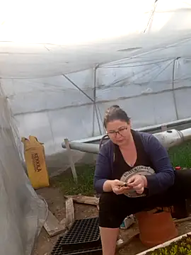 Snapshot of EmmaSquirt chatting on February 20, 2025, 11:20 am EmmaSquirt online show from February 20, 2025, 11:20 am