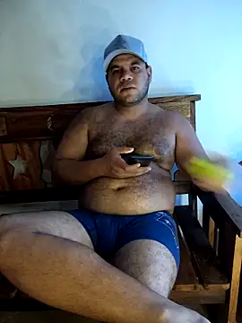 Snapshot of Evert_hairyboy chatting on October 1, 2025, 5:50 pm Evert hairyboy online show from October 1, 2025, 5:50 pm