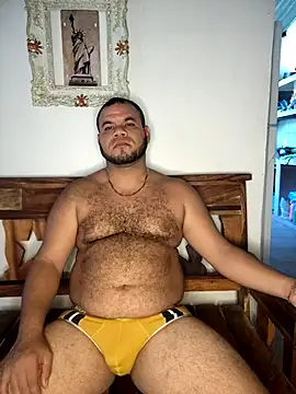 Snapshot of Evert_hairyboy chatting on September 14, 2025, 5:35 pm Evert hairyboy online show from September 14, 2025, 5:35 pm