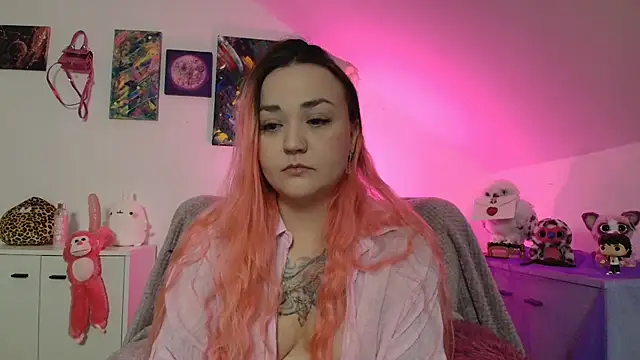 Snapshot of PinkHurricaneOfficial chatting on November 8, 2025, 9:29 pm PinkHurricaneOfficial online show from November 8, 2025, 9:29 pm