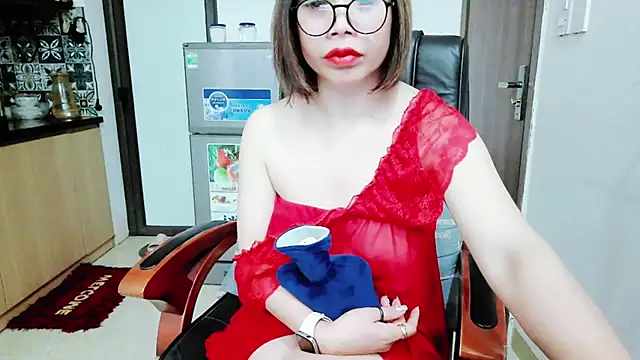 Snapshot of Miu-Le chatting on December 2, 2025, 9:16 pm Miu-Le online show from December 2, 2025, 9:16 pm