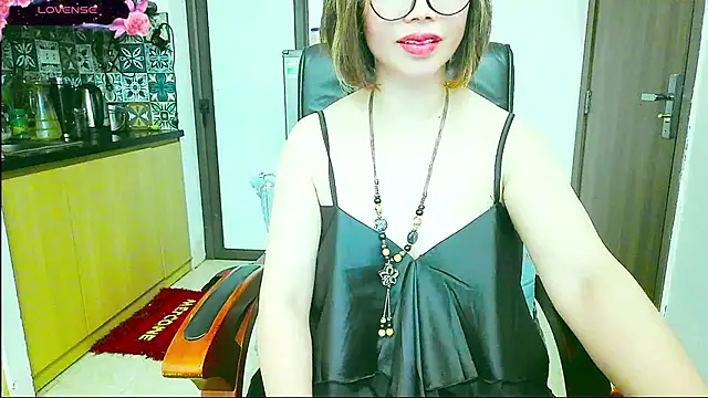 Snapshot of Miu-Le chatting on September 30, 2025, 7:36 am Miu-Le online show from September 30, 2025, 7:36 am