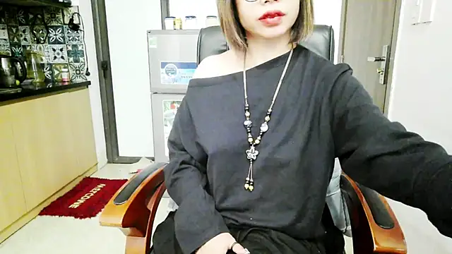 Snapshot of Miu-Le chatting on November 24, 2025, 5:13 pm Miu-Le online show from November 24, 2025, 5:13 pm