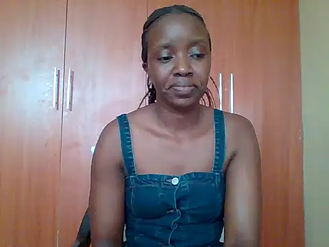 Snapshot of sexy_darleen23 chatting on October 28, 2025, 10:03 am sexy darleen23 online show from October 28, 2025, 10:03 am