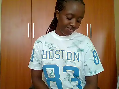 Snapshot of sexy_darleen23 chatting on October 25, 2025, 10:25 am sexy darleen23 online show from October 25, 2025, 10:25 am