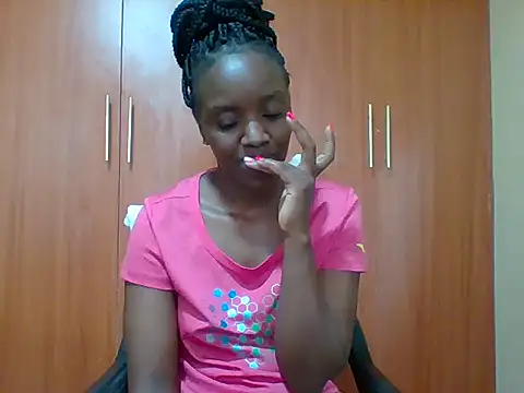 Snapshot of sexy_darleen23 chatting on November 12, 2025, 9:13 am sexy darleen23 online show from November 12, 2025, 9:13 am