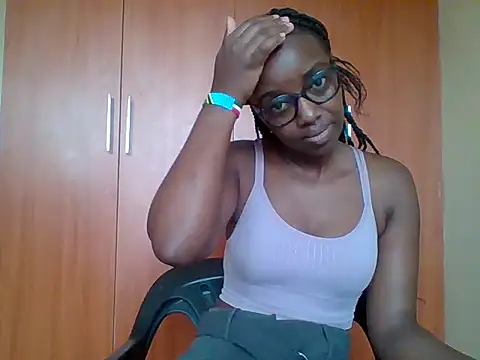 sexy darleen23 online show from May 14, 2026, 8:44 am