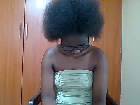 sexy darleen23 online show from February 5, 2026, 11:06 am