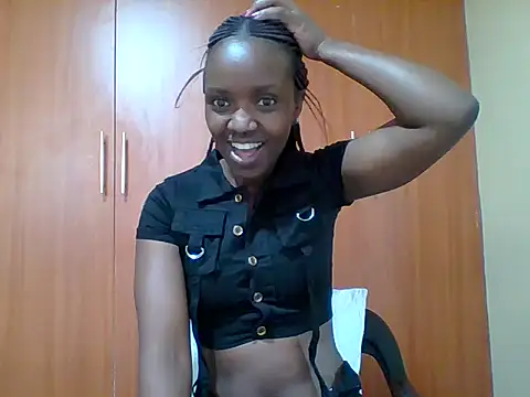 Snapshot of sexy_darleen23 chatting on October 27, 2025, 11:00 am sexy darleen23 online show from October 27, 2025, 11:00 am