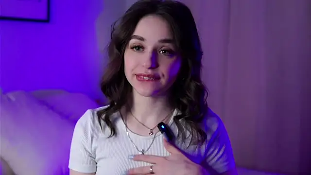 Snapshot of EstherMitchel chatting on March 14, 2025, 1:16 am EstherMitchel online show from March 14, 2025, 1:16 am