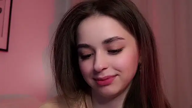 Snapshot of EstherMitchel chatting on March 23, 2025, 3:21 am EstherMitchel online show from March 23, 2025, 3:21 am