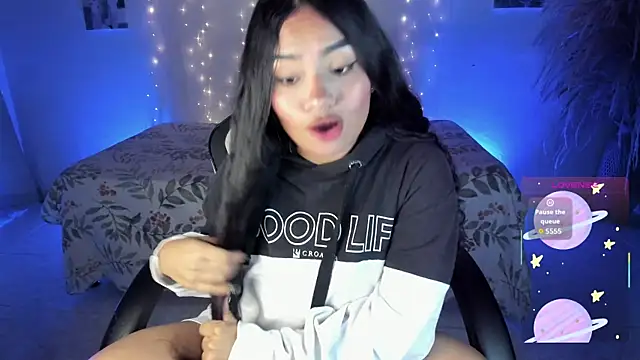 Riana Kean online show from January 8, 2026, 2:06 am