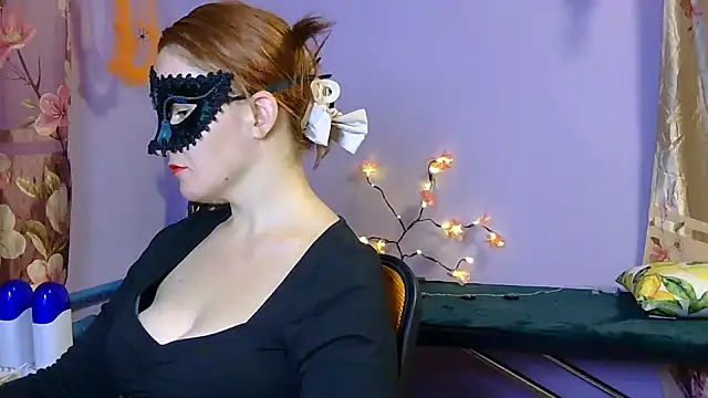  Kitti  online show from October 31, 2025, 5:20 pm