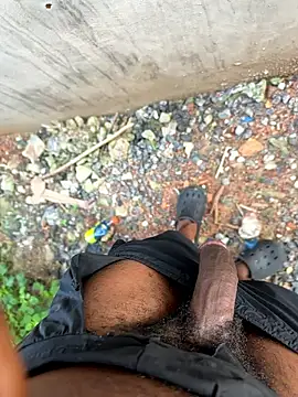 Snapshot of Black-mamba-madingo chatting on October 26, 2025, 7:20 am Black-mamba-madingo online show from October 26, 2025, 7:20 am