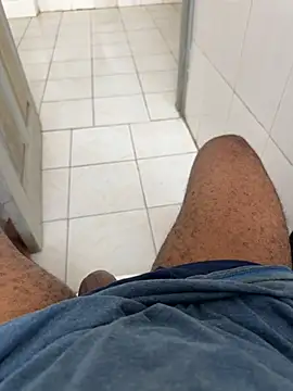 Snapshot of Black-mamba-madingo chatting on November 27, 2025, 10:59 am Black-mamba-madingo online show from November 27, 2025, 10:59 am