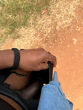 Snapshot of Black-mamba-madingo chatting on September 9, 2025, 8:57 am Black-mamba-madingo online show from September 9, 2025, 8:57 am