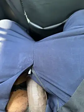 Snapshot of Black-mamba-madingo chatting on April 14, 2026, 4:34 pm Black-mamba-madingo online show from April 14, 2026, 4:34 pm