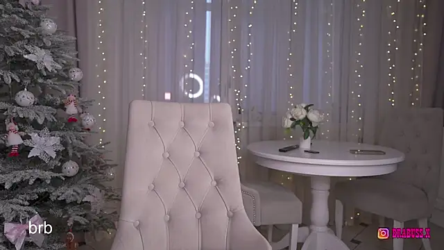 Snapshot of _Moon__Shine_ chatting on December 14, 2025, 4:08 am Moon Shine online show from December 14, 2025, 4:08 am