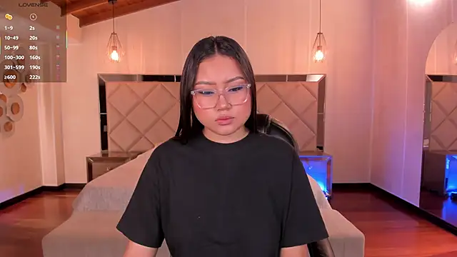 Snapshot of AmberLewis_ chatting on November 22, 2025, 2:54 am AmberLewis online show from November 22, 2025, 2:54 am