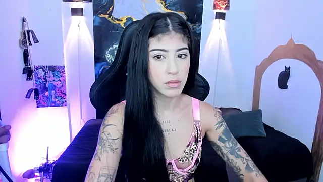 chaymae nah  online show from April 1, 2026, 9:54 am