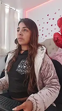 ameliefederline11 online show from February 17, 2026, 6:05 pm