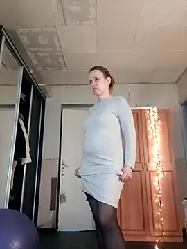 Evelina cute online show from April 4, 2026, 3:29 pm