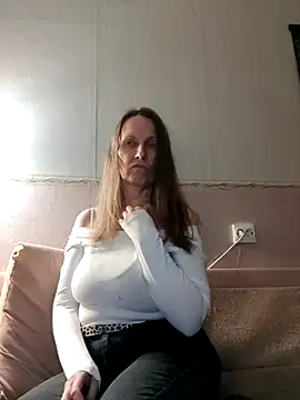 Evelina cute online show from February 27, 2025, 4:54 pm