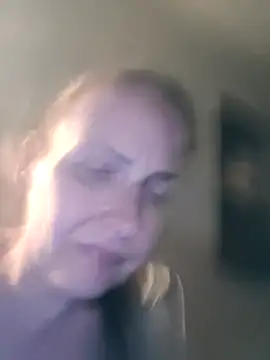 Evelina cute online show from September 22, 2025, 8:15 pm