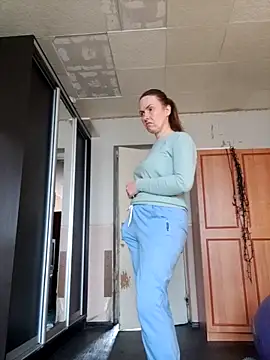 Evelina cute online show from November 11, 2025, 10:10 am