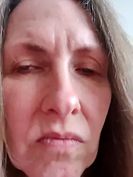 Evelina cute online show from April 12, 2026, 12:19 pm